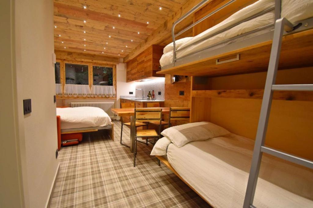 Hotel Betulla Мадонна-ди-Кампильо Экстерьер фото